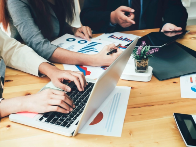 Adquisición empresarial, análisis global