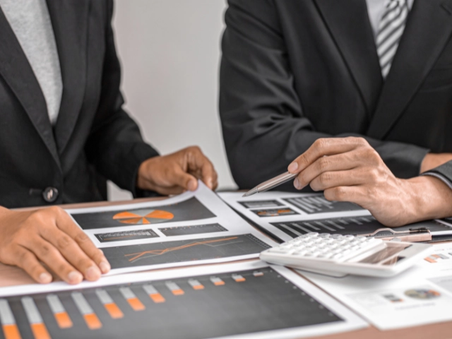 transacciones empresariales
